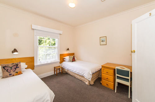 Guest house Explorers 4*